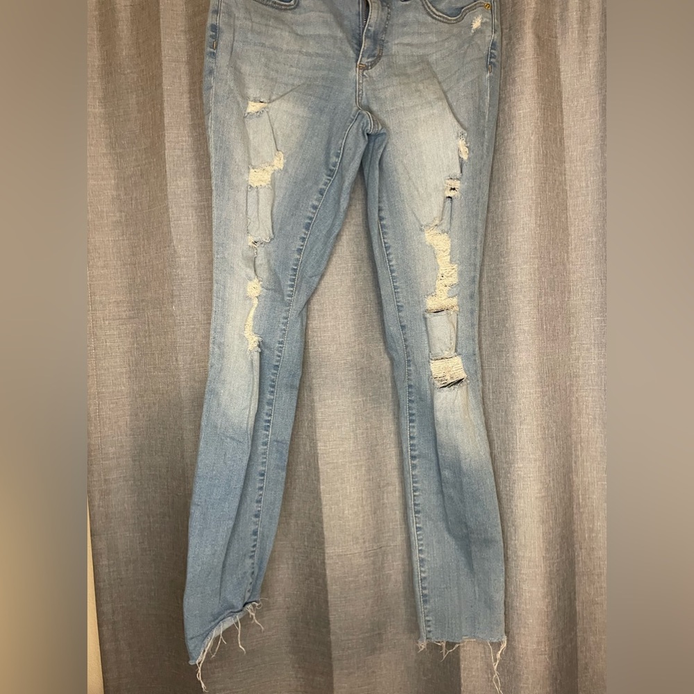 Light wash ripped Skinny Jeans